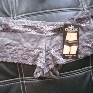 😍yes ladies sexy  lace boy leg panties😍